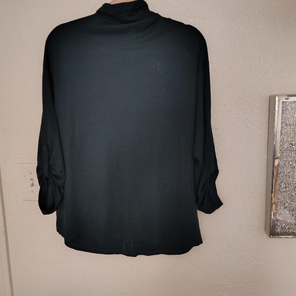 ViVI Forest Green Top - Picture 6 of 7